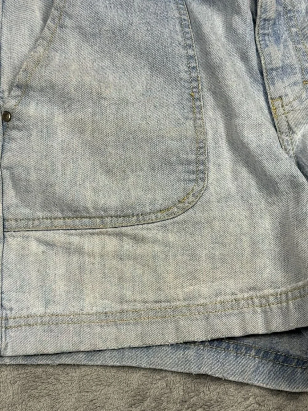 Y2K 2000s Tommy Hilfiger Low Rise Jorts Womens 6 Distressed Grunge Light Wash